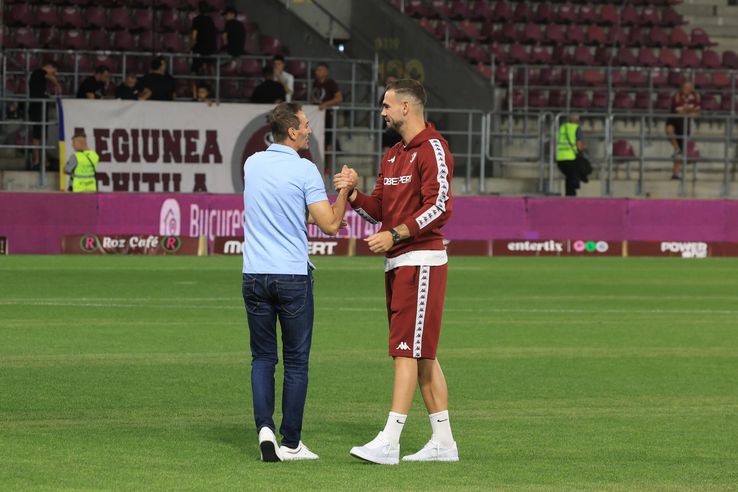 Marius Măldărășanu, warmly received in Giulești before Rapid - Hermannstadt // Photo: Ionuț Iordache (GSP)