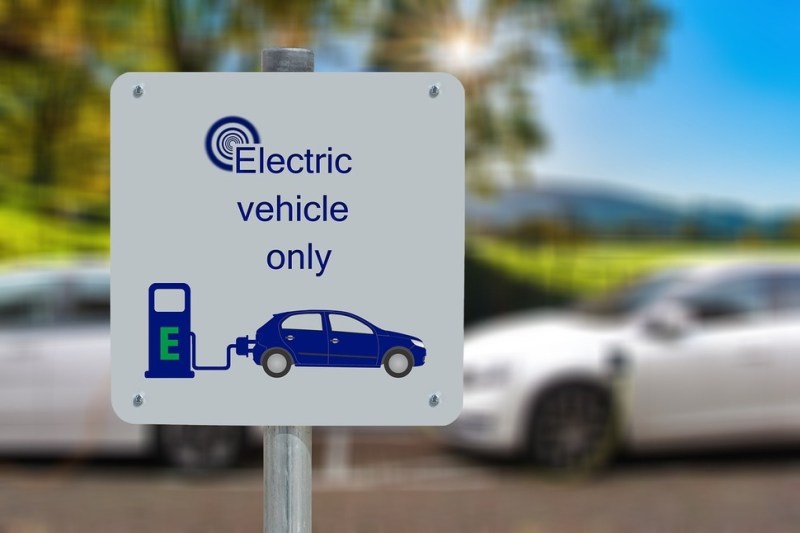 Electric cars are now cheaper than gasoline, in infographic China