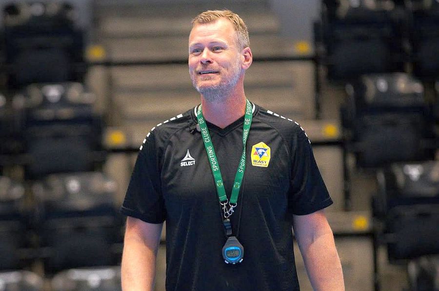 CSM Bucharest's coach, before the debut in the Champions League: 