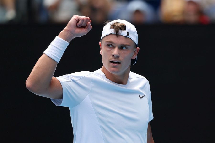 Bad boy in tennis hits again! Given by Anna Kalinskaya's goal: 