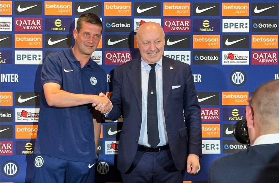 The Italians announce that Cristi Chivu is not at all 