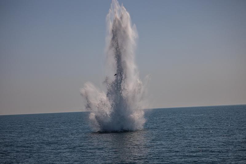 The explosion of a marine mine during a naval exercise in the Black Sea, Photo: Dimitar Dilkoff / AFP / Profimedia