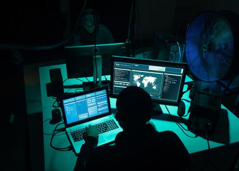 Hacker, Photo: Maksim Shmeljov, Dreamstime.com