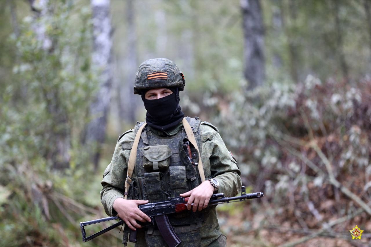 Zapad-2025 maneuvers. Belarusians showed photos from the training ground