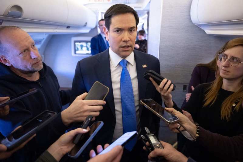 Marco Rubio qualifies as