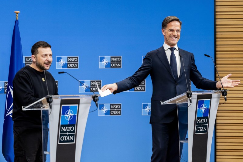 Zelenski offers help for NATO countries: