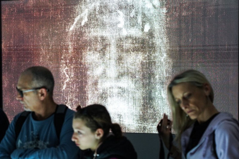 An old document that describes the Giulgi in Turin was discovered as a clerical fraud