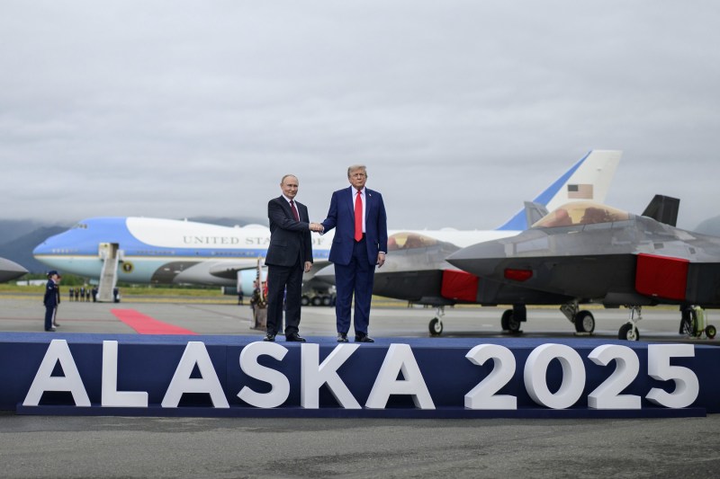 The Russian soldiers are killed at a faster pace than Ukrainian ones, says Trump, after being