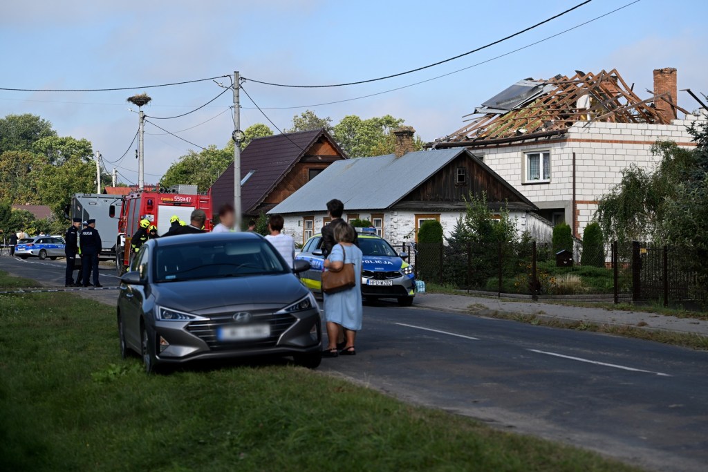 The roof of a home in Wyryki, Poland, destroyed by the fall of a drone, September 10, 2025. Photo: Wojtek Jargilo / Pap / Profimedia