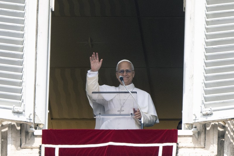 Video Pope Leon XIV has turned 70. The believers gathered in Saint Peter Square wished them 