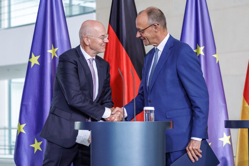 As Germany wants to attract investors. A process that will be supervised by a private environment