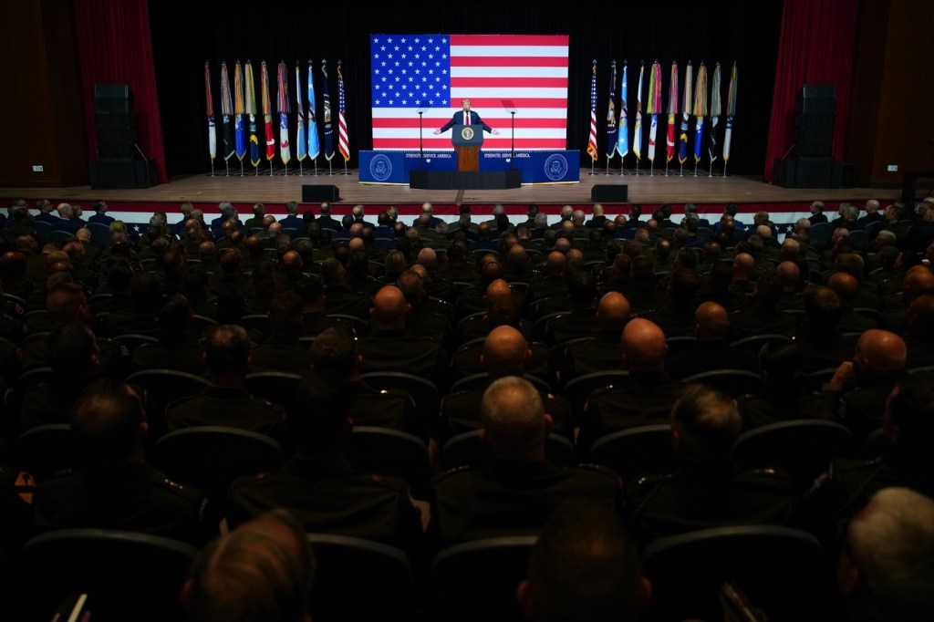 Donald Trump has convened generals and Americans around the world, for a meeting in Quantico, Virginia, without providing an explanation before: Profimedia