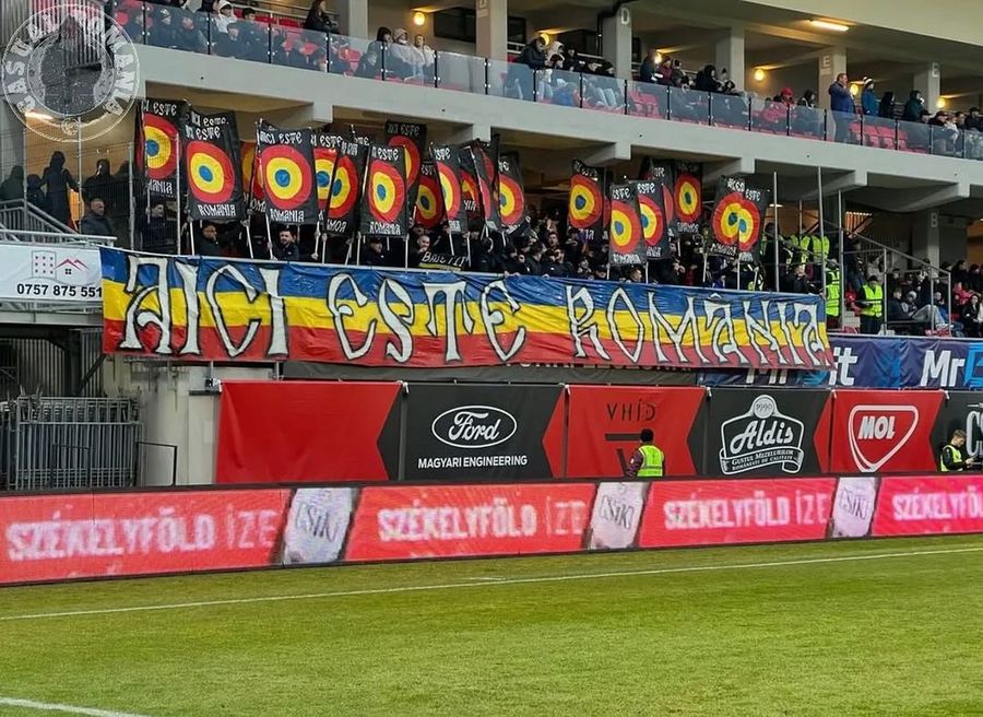 Petrol supporters at Miercurea Ciuc / Photo: Instagram @casualromania The match was briefly interrupted at Miercurea Ciuc due to xenophobic chants » What Paul Papp, the footballer who intervened, said