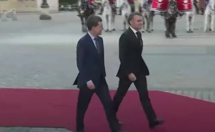 Nicușor Dan and Emmanuel Macron Photo: Video capture