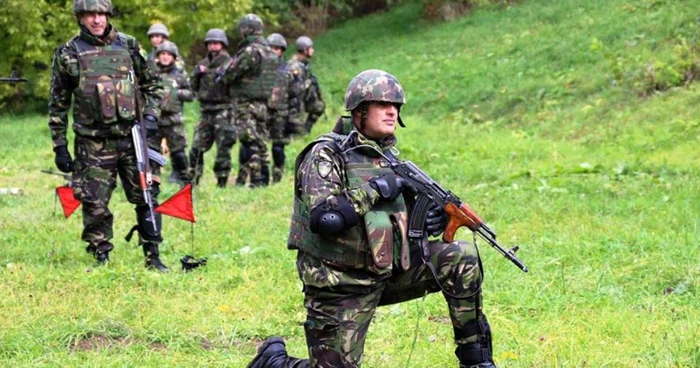 Volunteers will make a training period of 4 months. Photo: Mapn