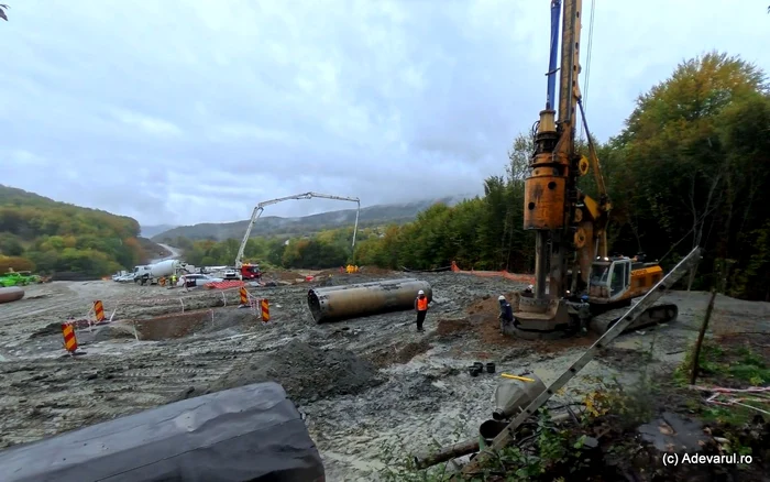 Works on the northern portal of the tunnel. Photo: Daniel Guță. TRUTH