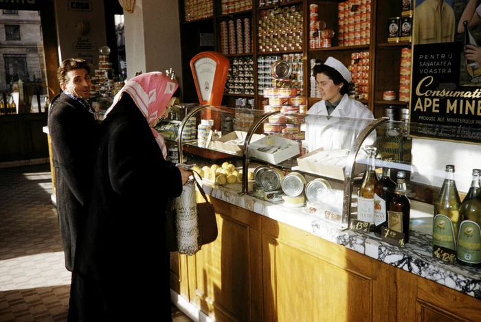 Food from Bucharest in the 60's. Fortepaan / UWM Libraries source