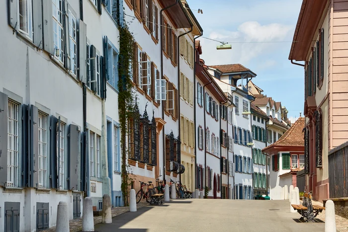 Drivers passing the locality in Basel, fined photo shutterstock