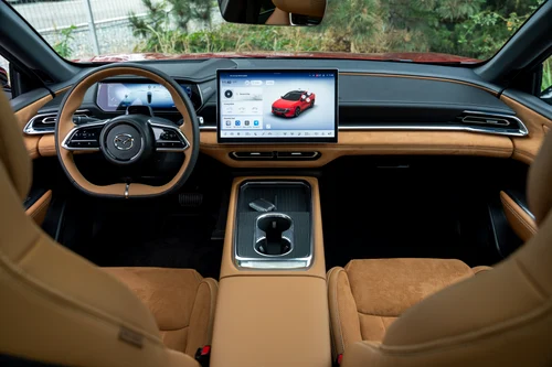 Details interior Mazda 6e photo: self -criticism