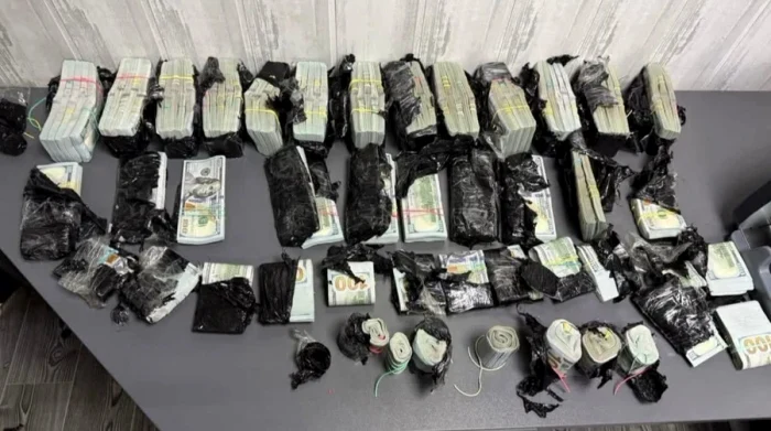 The money had been packed in dozens of undeclared packages Photo the Ukraine's Gracers Service