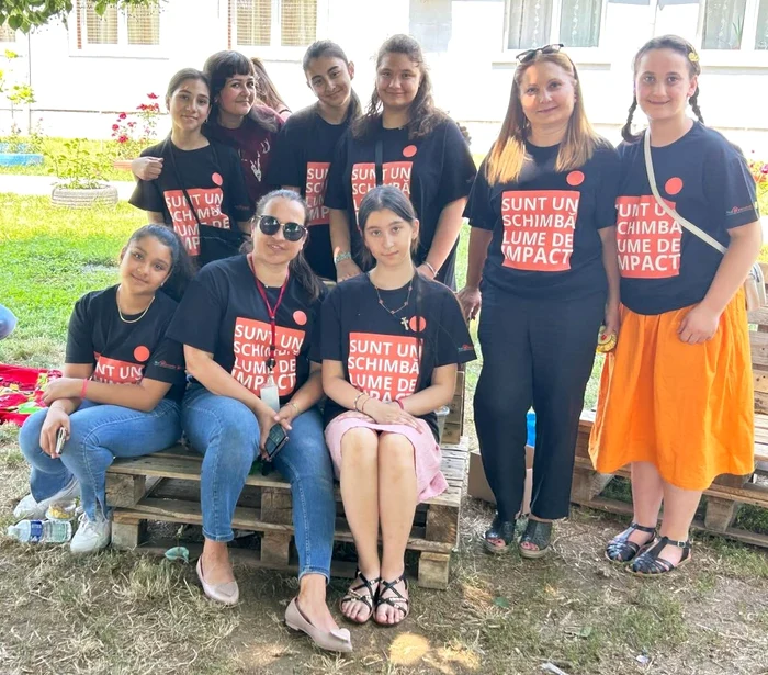 Educational Councilor Vali Neagu with students