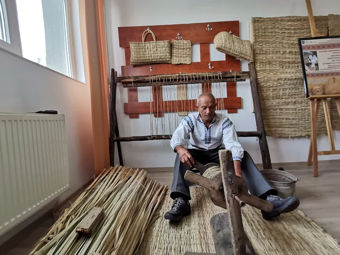Master Gheorghe Neagoe is still making porn and photo panels today: Alina Mitran
