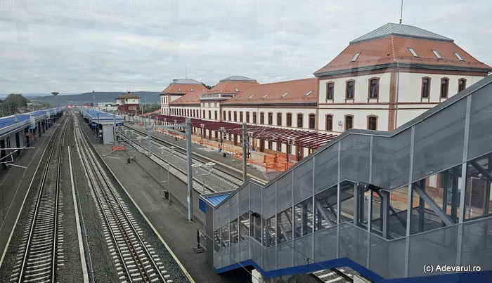 CFR Simeria station. Photo: Daniel Guță. TRUTH