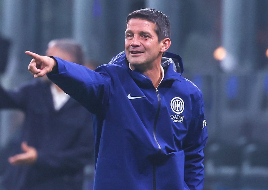 Cristi Chivu is also praised by his former coach: 