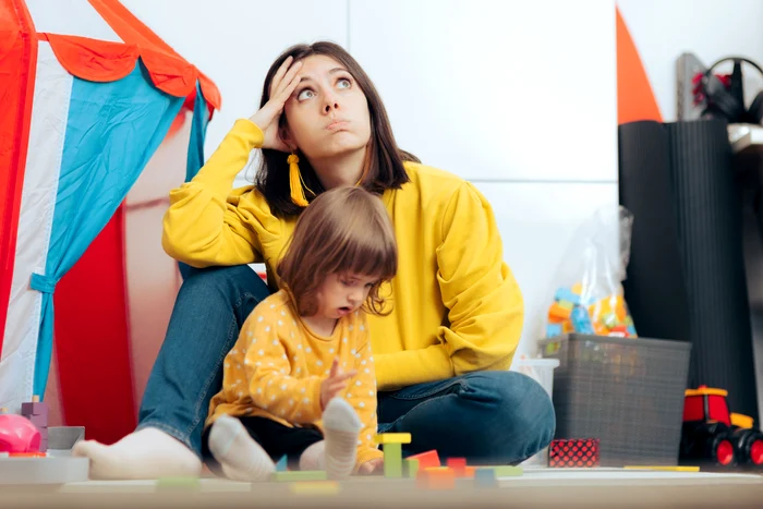 child, mother, absent mother