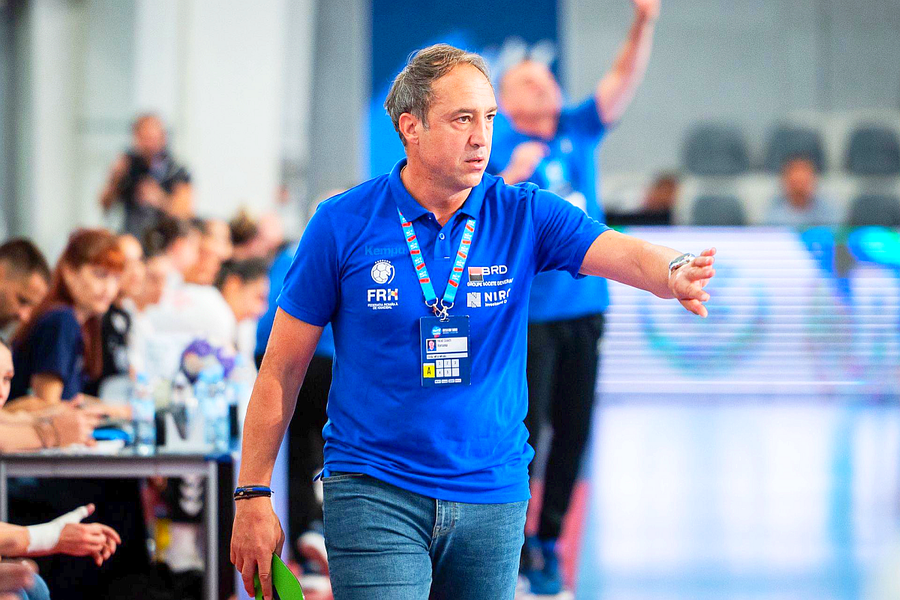 Romania's coach, Ovidiu Mihăilă. Photo: FRH.ro Romania - Poland, in the second stage of the EHF Euro Cup » Important return for the selector Ovidiu Mihăilă