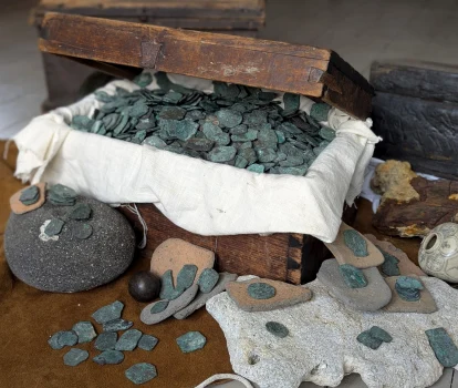 Over a thousand gold and silver coins recovered from Florida waters PHOTO: Queen's Jewels LLC