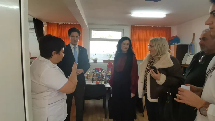 Visit to the occupational therapy center PHOTO: Alina Mitran