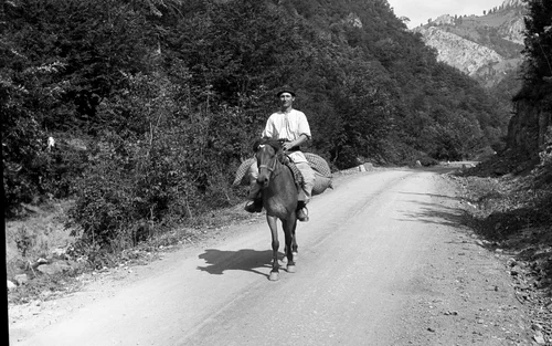 Sarmizegetusa Regia 1964 Photo Szabó Tamás, Ethnographic Museum of Transylvania (9) jpg