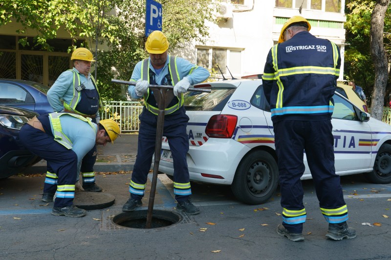 Explosion in a block of flats in the Rahova district. Inquam Photos / Tudor Pană
