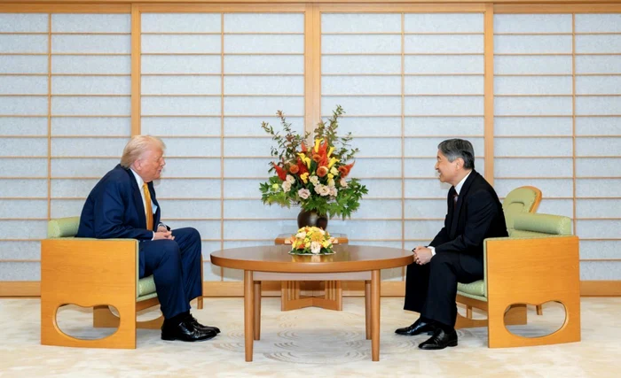 Donald Trump was welcomed by Emperor Naruhito at the Imperial Palace PHOTO: X /@GeopolitixM