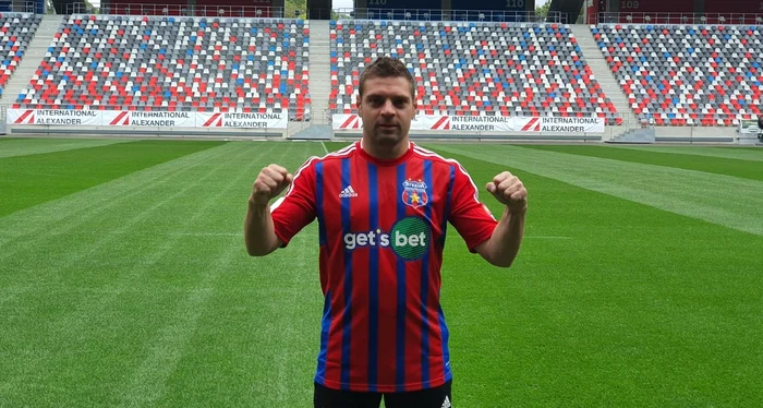 Adi Popa is registered with Steaua Bucharest, the 2nd League team.