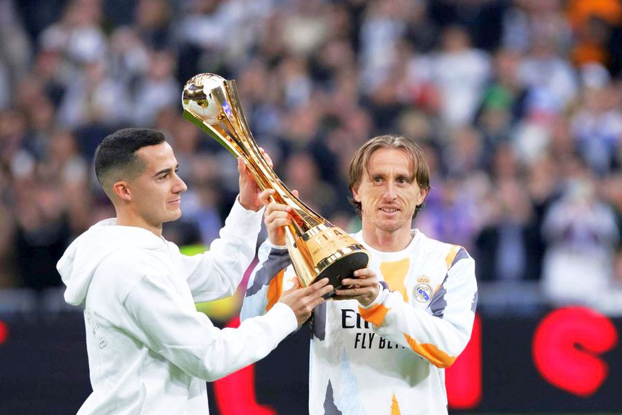 For Lucas Vazquez and Luka Modric Real Madrid, superb gesture for the footballer of another team » Who is the child in the scenography?