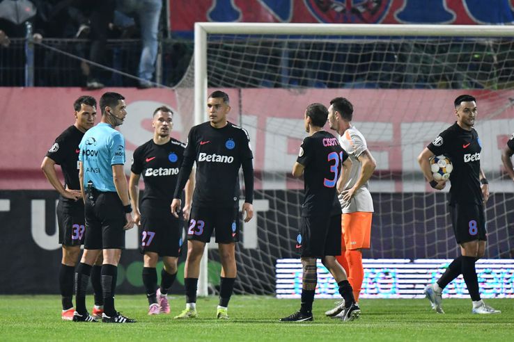 Metaloglobus - FCSB, match images // photo: Cristi Preda (GSP)