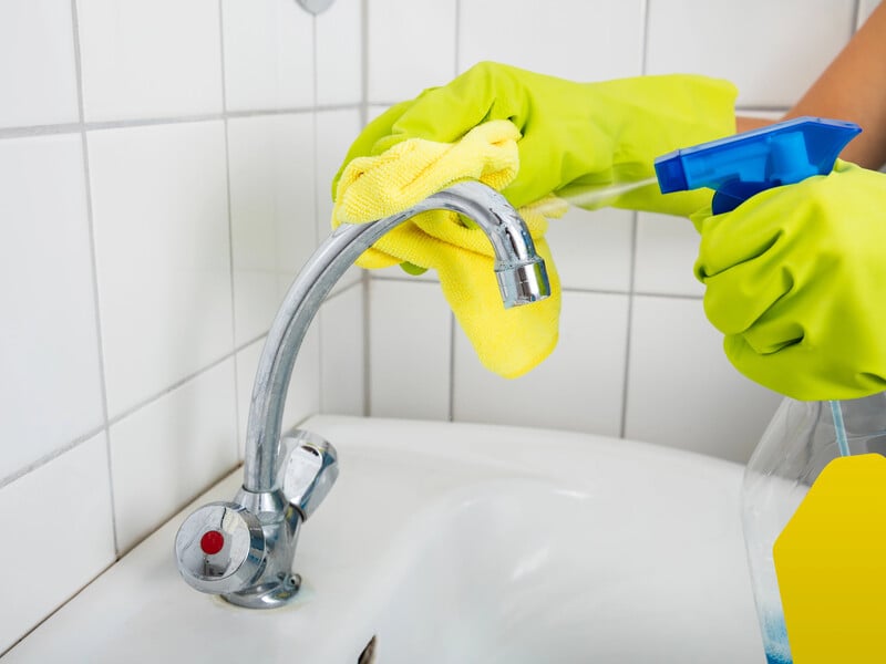 Mix this with vinegar and you have a very effective bathroom cleaner. Proven recipe