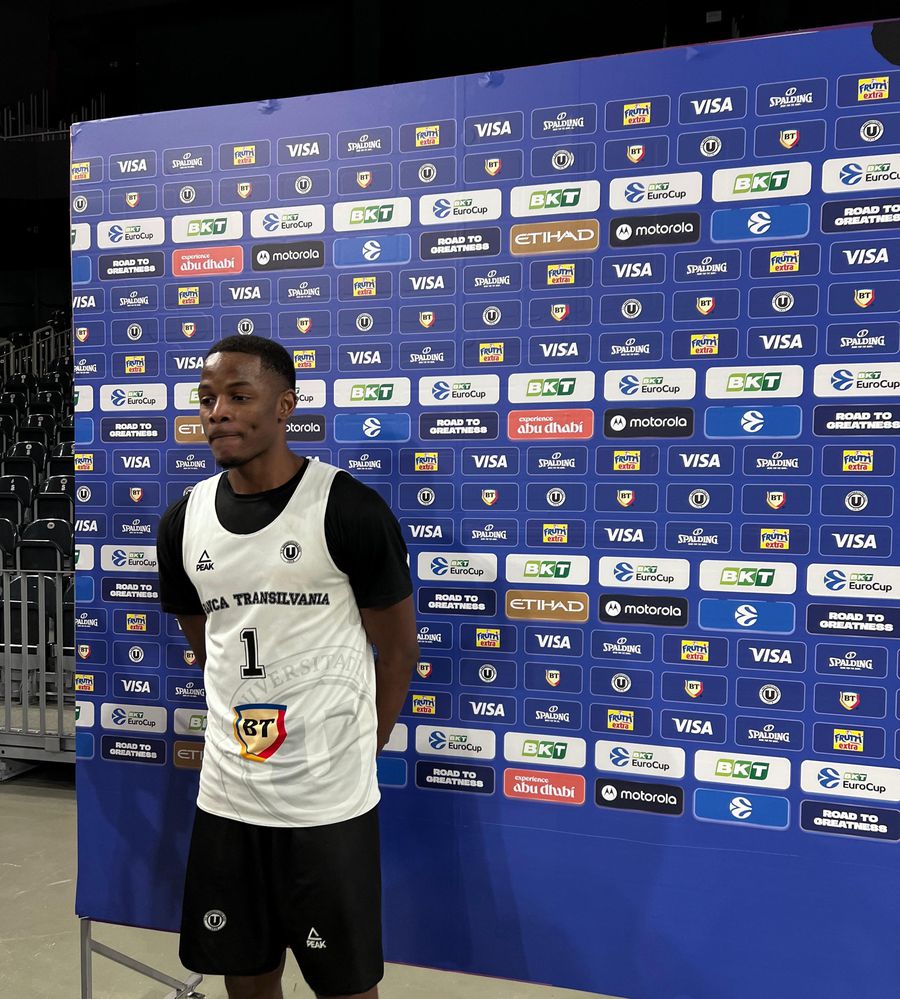 Iverson Molinar, defender of U-BT Cluj-Napoca/Photo: David Istrate (GSP.ro) After 4 consecutive away trips, U-BT Cluj-Napoca returns to its home ground! Important match with Venezia: