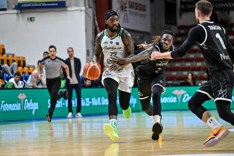 Romanian duel in the FIBA ​​Europe Cup between CSM Corona Brașov and CSM Oradea » 4 other teams represented our country in European cups