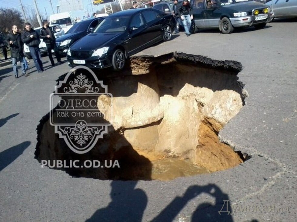 In Odessa, after the flood, they took out a minibus from the ground. This intersection is already 