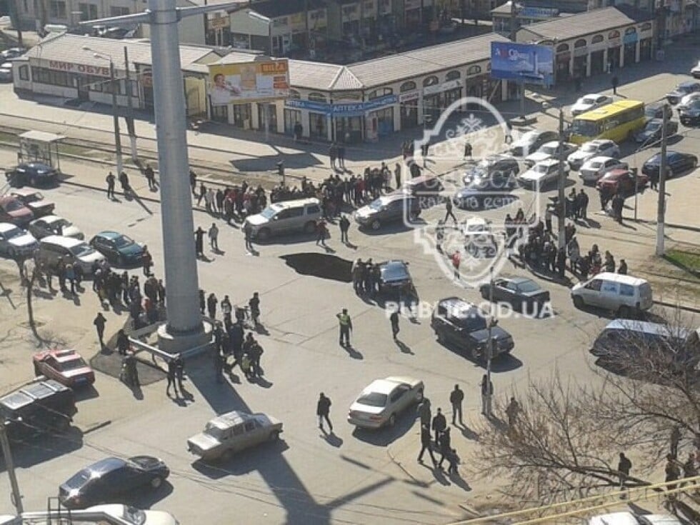In Odessa, after the flood, they took out a minibus from the ground. This intersection is already 