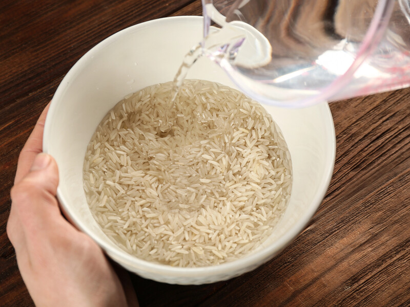 Add 0.5 hours to the water. This juice - and the croup will never stick together. The secret of cooking crumbly rice