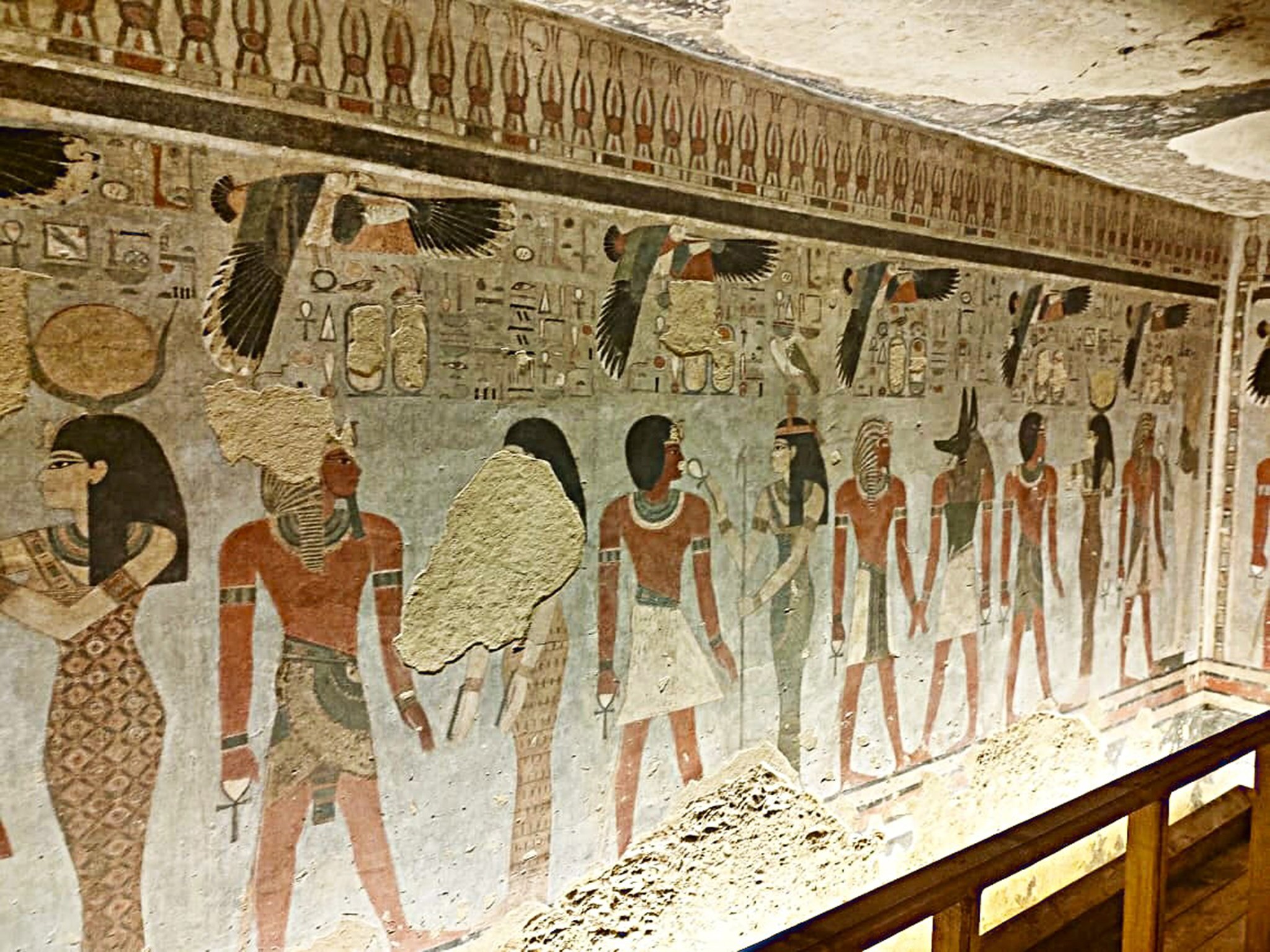 In Egypt, after 20 years of restoration, one of the largest tombs of the pharaoh was opened. Photo, video photo 1