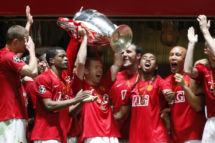photo: Scholes celebrating winning the UEFA Champions League in 2008 / Imago Images 'At first it was scratching and biting' » Paul Scholes on how his son Aiden's disability changed his whole life
