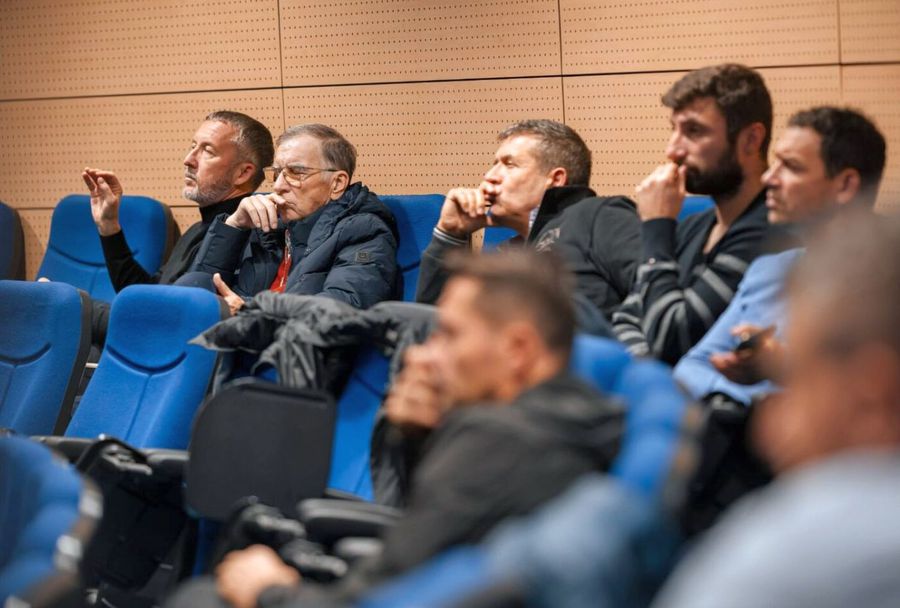 Mihai Stoica and Valeriu Argăseală. Photo: frf.ro. Lighthouse took Kyros Vassaras to the cool! Sent the Security chief at the dedicated meeting of the arbitration of superlig