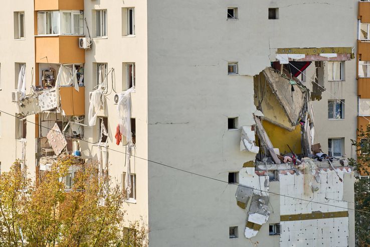 Exploded block in Rahova district, photo: Imago