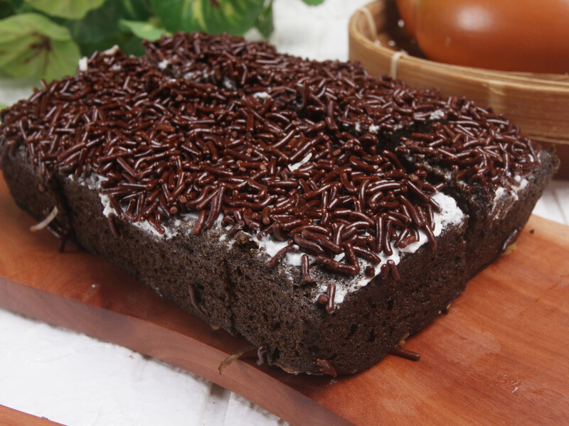 The easiest cake recipe is just mix four ingredients and leave for two hours