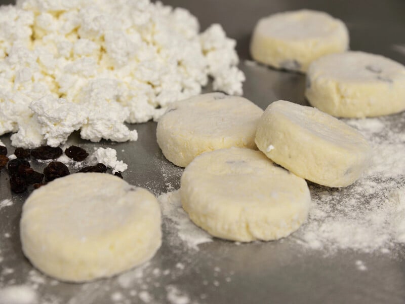 Add only this to the dough - and cheesecakes will never creep in a pan. 10 culinary secrets
